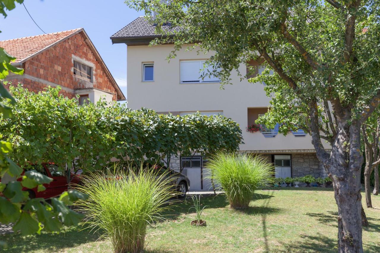 Iris Room & Apartment Slunj Εξωτερικό φωτογραφία